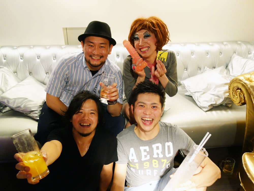 akta TAG YOUR vol.01 みぞ飲み x LivingTogether  - 1000x750 111.9kb - 