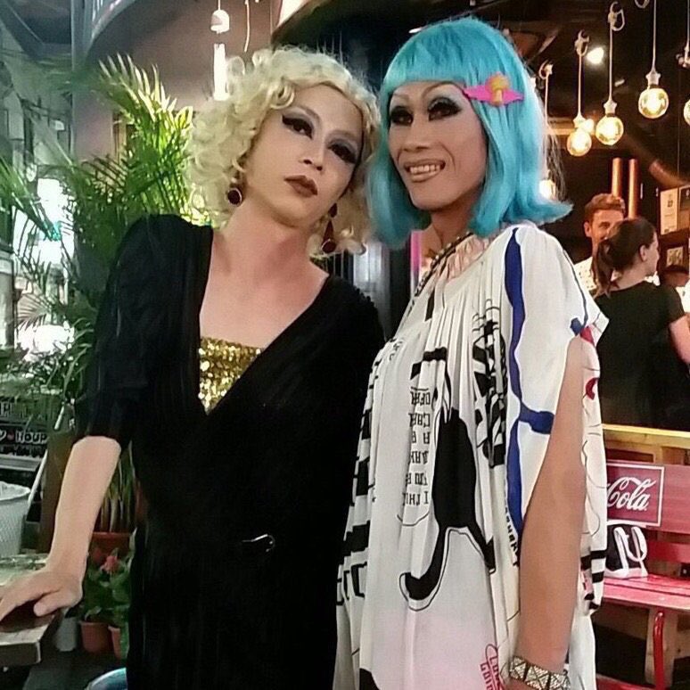 お花畑カフェとアキバカフェ