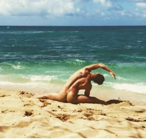 Nude Yoga on the beach in Okinawa  - 1080x1029 92.9kb