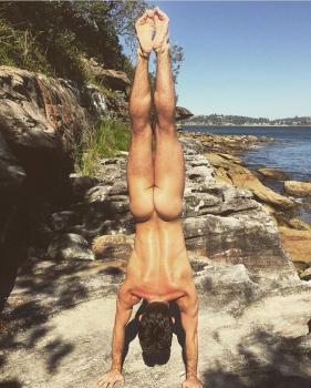 10月26日～11月2日　沖縄でボディペイント、全裸ヨガ、マッサージ！！ 933x1162 230.1kb