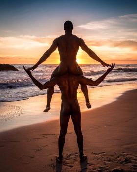 10月28日～11月2日　沖縄本島の秘密のビーチでヌードヨガ♪ 768x960 75.8kb