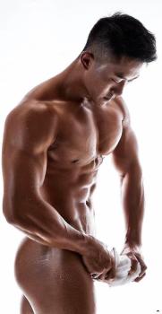 12月23日（金）パンイチ、褌、競パン、全裸OK飲み会！＠新宿御苑前 526x1019 88kb