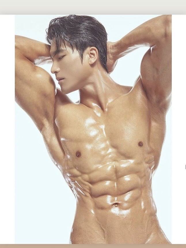 5月3、25＆29日　セクシー講師によるヌードでピラティス＠新宿