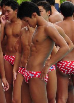 5月13日＆20日（土）　競パン好きのためのヨガイベント＠新宿御苑前 800x1119 97.8kb