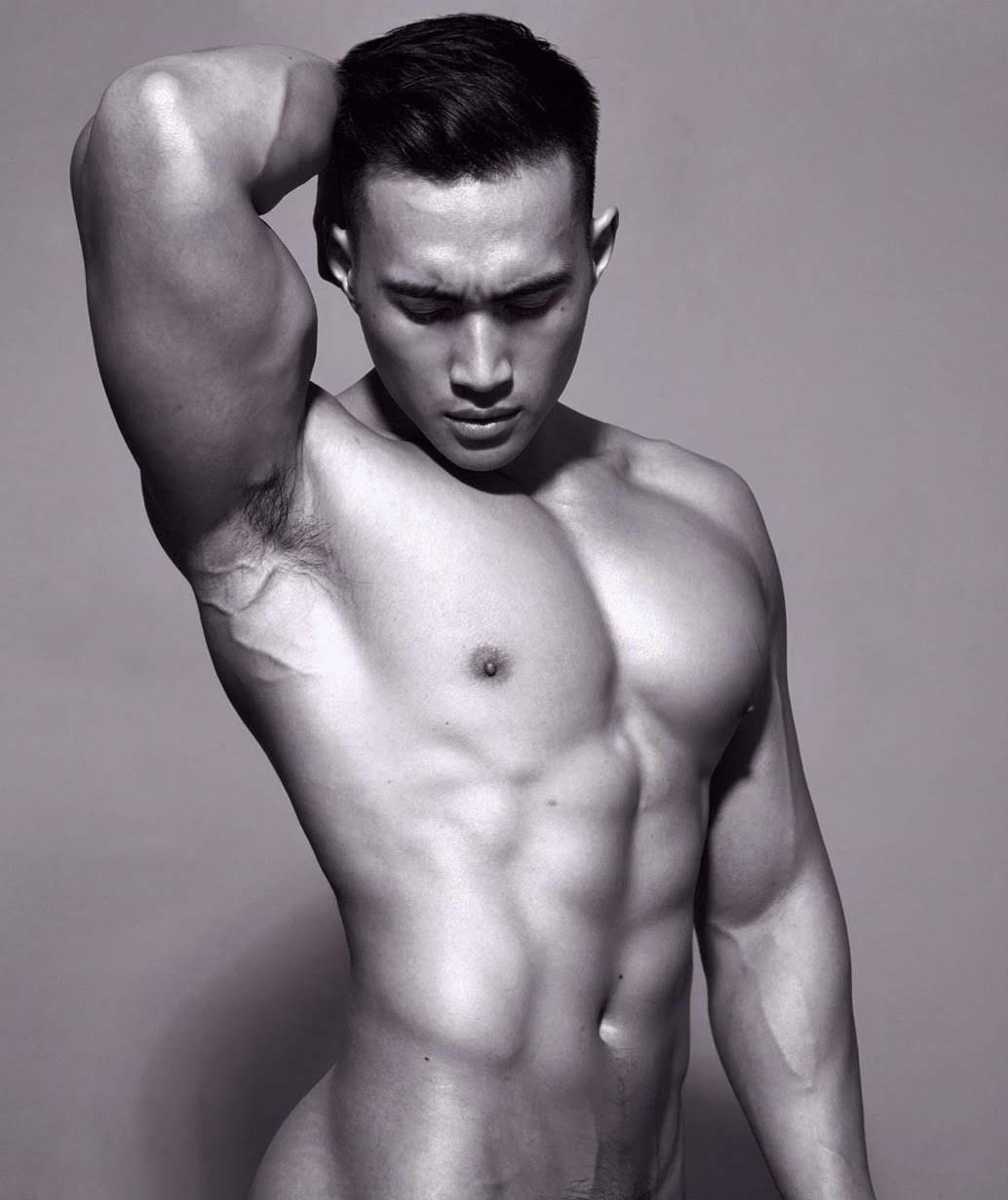 6月24日（土）17：30　セクシー＆ダンディー講師によるヌードでピラティス＠新宿