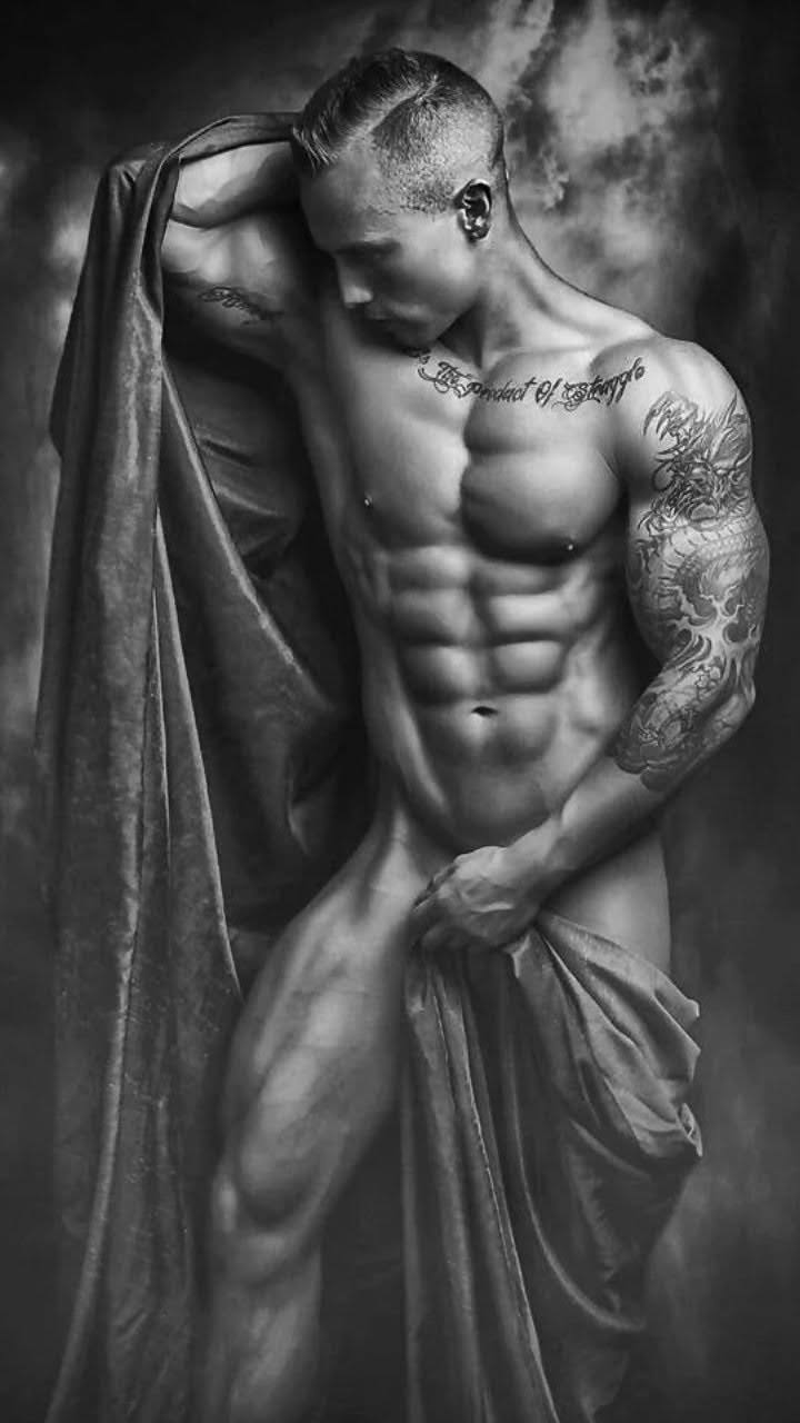 8月10日（木）19：00　セクシー＆ダンディー講師によるヌードでピラティス＠新宿