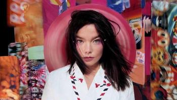 Björk ナイト  - 728x411 68.2kb