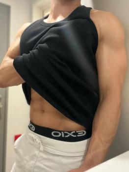 一世風靡東京　絶好調スタッフ紹介!!　Asahi君★超人気スーパースター★ 996x1327 172.1kb
