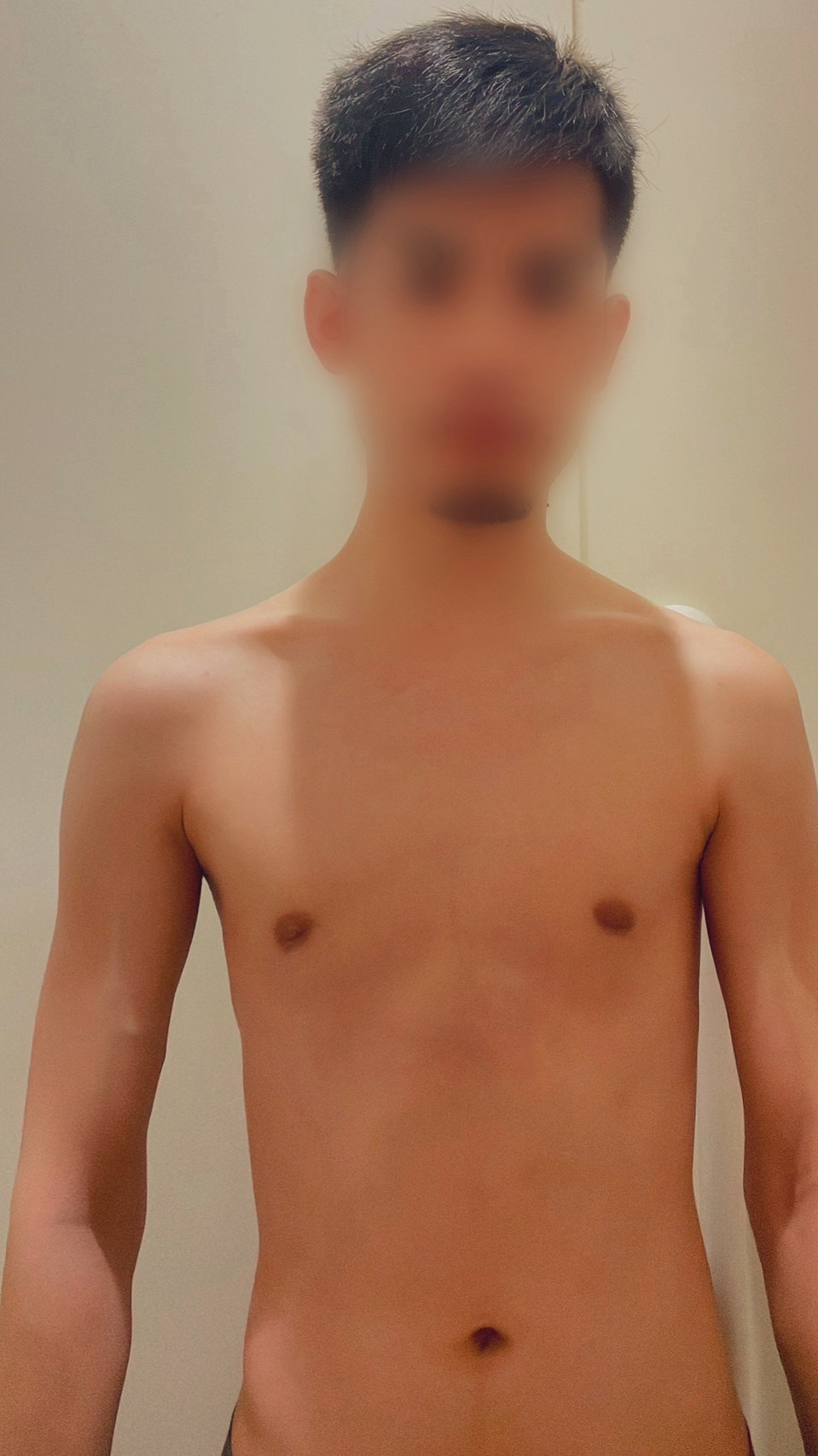 筋肉質なイケメン好青年のセイヤはバックウケが可能で、売り専が良心価格でお楽しみ頂けます！ 959x1707 1253.7kb