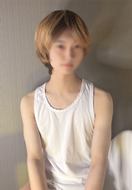 大人気！予約殺到！合法ショタが出勤！明日満了　次回木曜日20時～ 899x1289 116.8kb