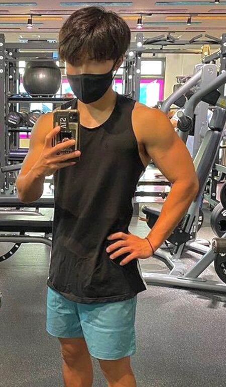 ムーンライトニュースタッフ登場 583x996 181.1kb