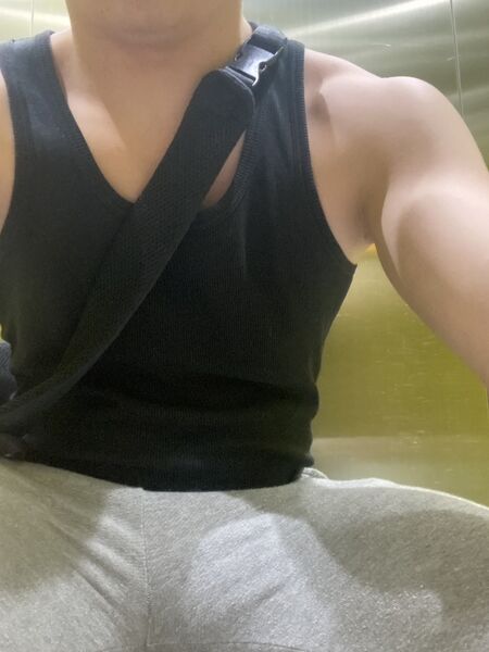 【Red Line 東京】本格派ゲイマッサージで、心と体の両方を解き放つ。  ─ 癒し・密着・安心をすべての男性に ─  - 1108x1477 286kb - #ゲイマッージ