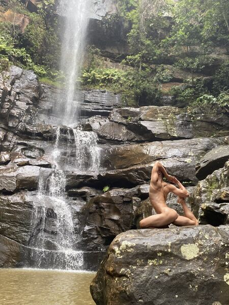 ゲイバー ゲイイベント ゲイクラブイベント 【ヌードリラックスヨガ＠新宿御苑前】月曜19：30～21：00