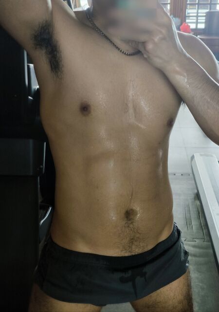 🎅クリスマス&年末年始は筋肉男子を予約しませんか？デカいを触れる!! 2812x4005 4211.2kb