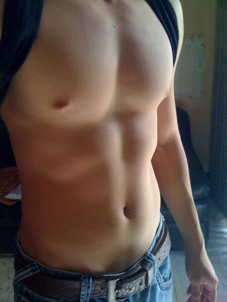 ゲイマッサージを東京で探す方、  そして「働く場所」を探している方へ 720x960 112.3kb