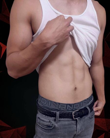 新規スタッフ大募集！ゲイマッサージ店　筋肉系男子募集★★★大学生＆社会人の副業  - 1006x1266 84.4kb - #ゲイマッサージ #ゲイ #ノンケ #バイ #デカマラ #売り専