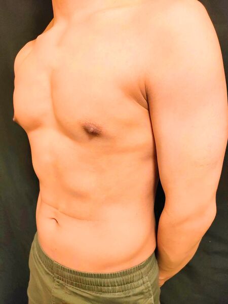 新規スタッフ大募集！ゲイマッサージ店　筋肉系男子募集★★★ 1108x1477 126.7kb