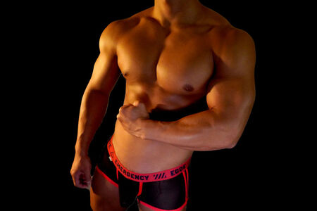 🔥 涼/Ryo 20代ガチムチ【涼】 1024x683 57.5kb