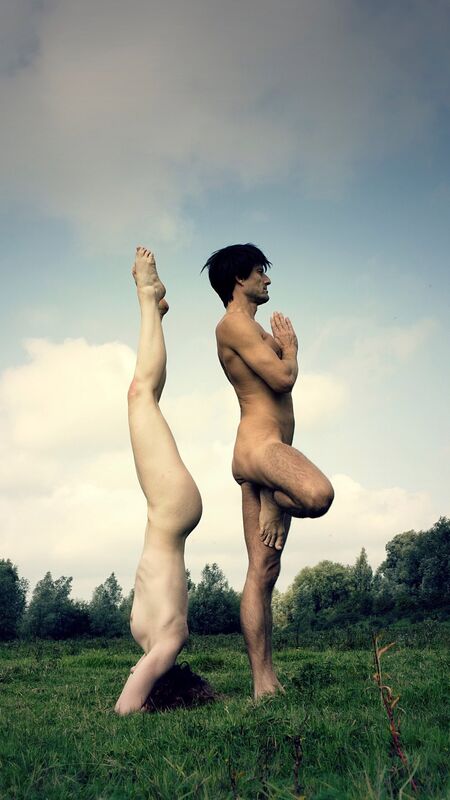 ゲイバー ゲイイベント ゲイクラブイベント 4月後半★新宿でヌードヨガ、ペアヨガ、まぐわい★グループレッスン