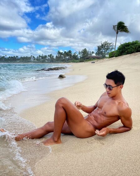 ゲイバー ゲイイベント ゲイクラブイベント 【ヌードリラックスヨガ＠新宿御苑前】月曜19：30～21：00