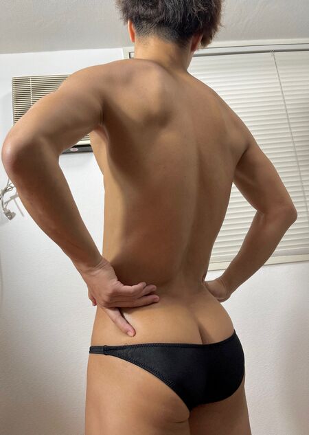 最強腹筋かずや登場 2868x4032 3283.4kb